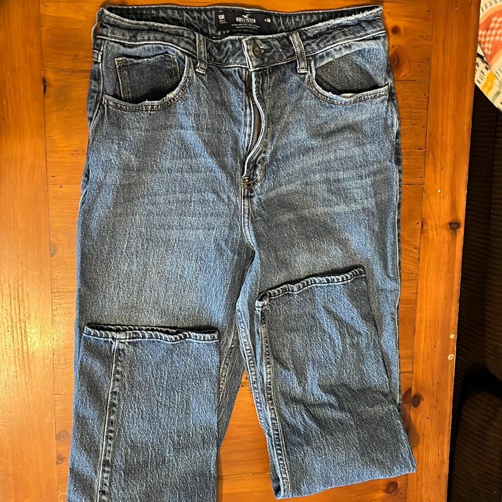 Hollister ultra high rise 90s jeans